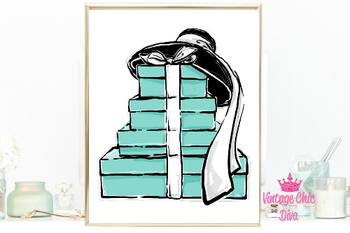 Audrey Boxes Hat White Background-